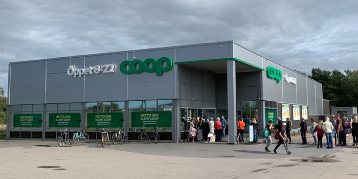 Cibus enters Sweden by purchasing Coop's portfolio of grocery stores.